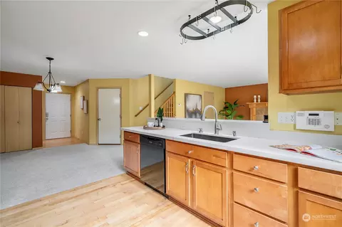 15513 38th Dr SE, Bothell, WA 98012 photo 9
