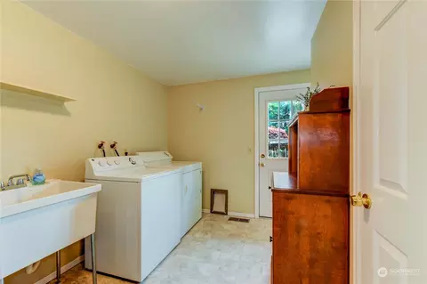 Other - 8414 Maple Ln, Edmonds, WA 98026 photo 3 of 6