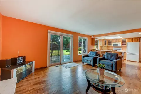 Living - 8414 Maple Ln, Edmonds, WA 98026 photo 5 of 5