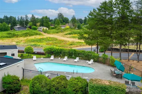 1327 S Puget Dr #F35, Renton, WA 98055