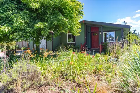 2277 Towne Point Ave, Port Townsend, WA 98368
