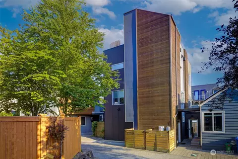 6004 17th Ave NW #A, Seattle, WA 98107