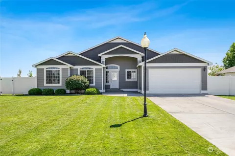 9461 Castlewood Dr SE, Moses Lake, WA 98837