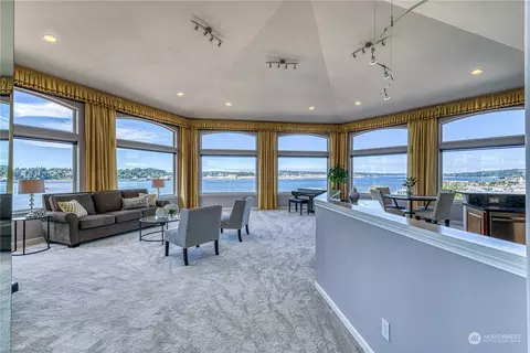 256 Caseco Ln, Port Orchard, WA 98366