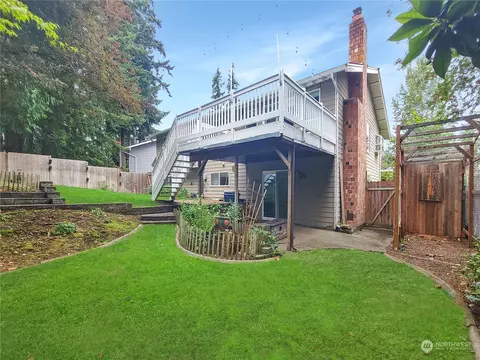 Exterior - 2718 167th St SE, Bothell, WA 98012 photo 5 of 6