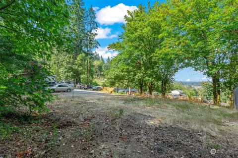 190 NE Byerly Dr, Belfair, WA 98528
