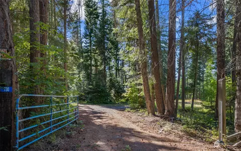 730 Tall Pines Dr, Cle Elum, WA 98922