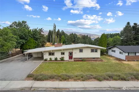 3209 Burch Mountain Rd, Wenatchee, WA 98801