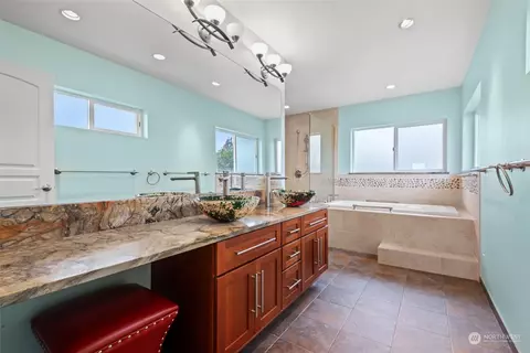 722 Pine St, Edmonds, WA 98020 photo 18