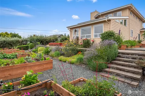 722 Pine St, Edmonds, WA 98020 photo 4