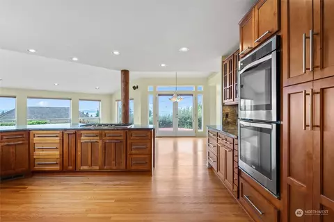 722 Pine St, Edmonds, WA 98020 photo 11