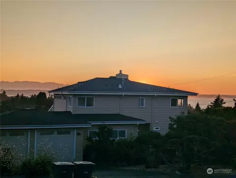 722 Pine St, Edmonds, WA 98020 photo 3