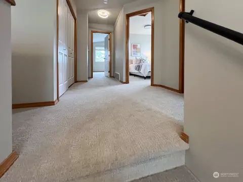 566 E Marine View Dr #B, Everett, WA 98201 photo 24