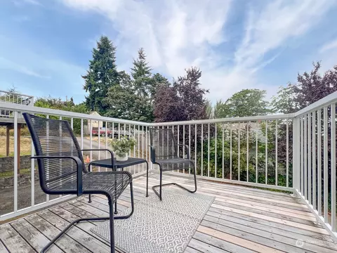 566 E Marine View Dr #B, Everett, WA 98201 photo 18