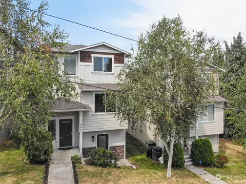 566 E Marine View Dr #B, Everett, WA 98201 photo 4