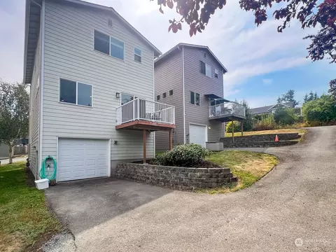 566 E Marine View Dr #B, Everett, WA 98201 photo 6