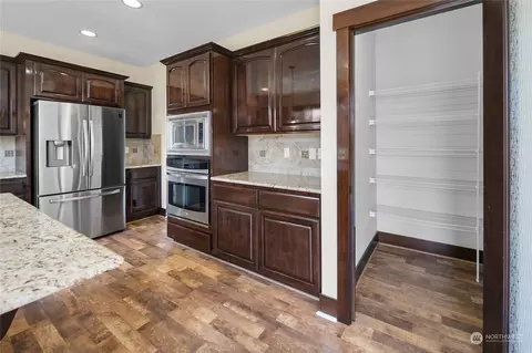 Kitchen - 3110 216th Pl SE, Bothell, WA 98021 photo 3 of 4