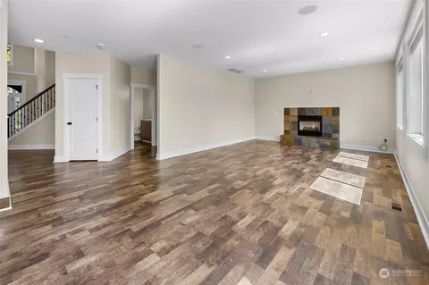 Living - 3110 216th Pl SE, Bothell, WA 98021 photo 5 of 8