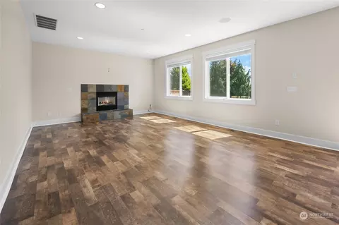 Living - 3110 216th Pl SE, Bothell, WA 98021 photo 4 of 8