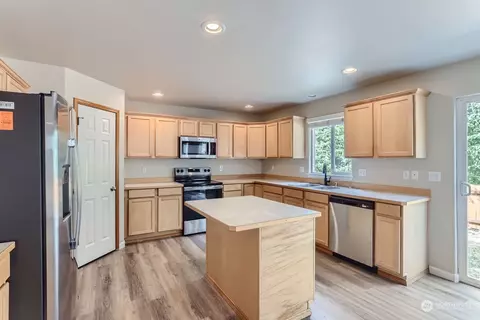 Kitchen - 825 183rd Pl SE, Bothell, WA 98012 photo 1 of 2