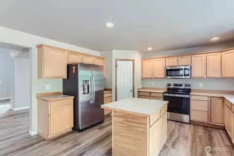 Kitchen - 825 183rd Pl SE, Bothell, WA 98012 photo 2 of 2