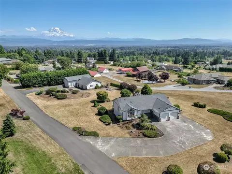 10016 252nd St E, Graham, WA 98338