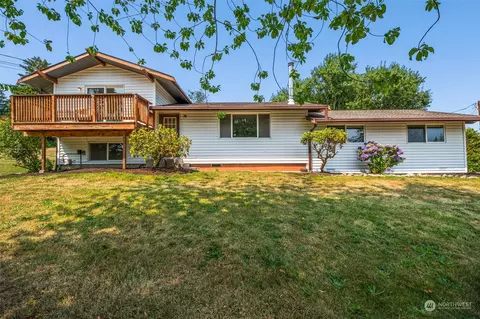 218 Vista Del Mar St, Camano Island, WA 98282