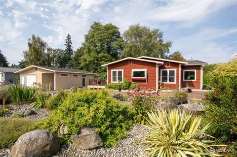 1603 15th St, Anacortes, WA 98221