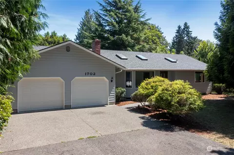 1702 Voight St, Sumner, WA 98390