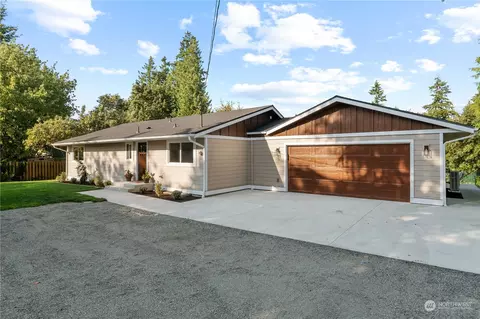 4721 Bayview Ln, Everett, WA 98203