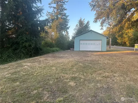 141 Burnt Ridge Rd, Onalaska, WA 98570