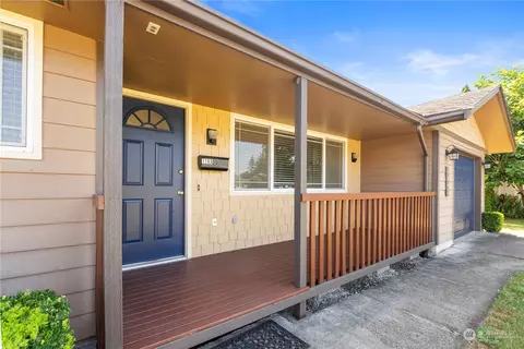 Exterior - 1163 Garfield St, Enumclaw, WA 98022 photo 5 of 12