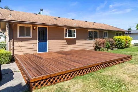 Exterior - 1163 Garfield St, Enumclaw, WA 98022 photo 8 of 12