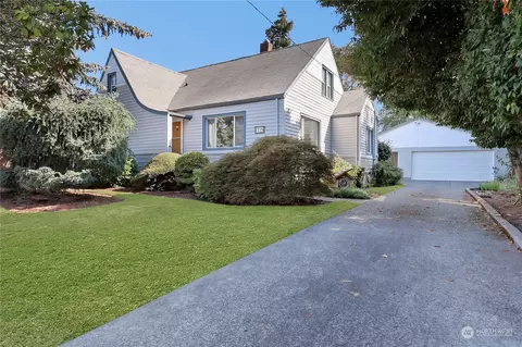 1715 Tacoma Rd, Puyallup, WA 98371