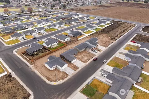 View/Area - 1027 E Cascade St, Othello, WA 99344 photo 4 of 5