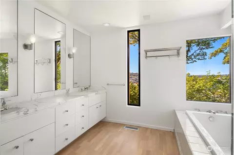 Bath - 1100 Summit Ave E, Seattle, WA 98102 photo 1 of 2