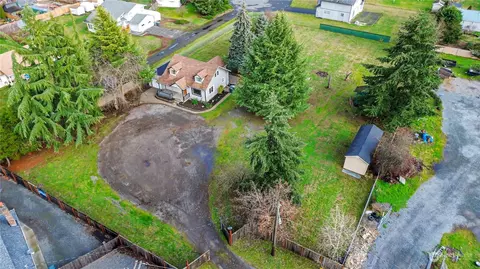 1011 Military Rd E, Tacoma, WA 98445