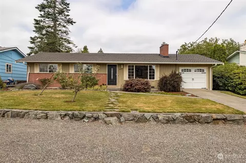 5871 Madrona Dr, Ferndale, WA 98248