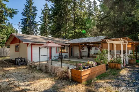 21711 SE 288th St, Black Diamond, WA 98010