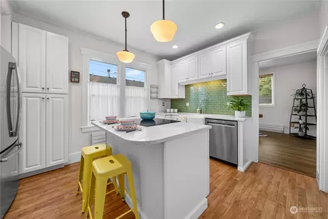 2510 Rockefeller, Everett, WA 98201 photo 9