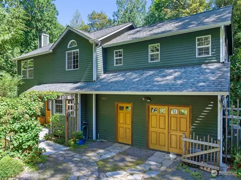 16821 Agate Pass Rd NE, Bainbridge Island, WA 98110