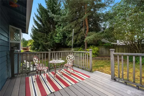Exterior - 1816 243rd Pl SE, Bothell, WA 98021 photo 3 of 7
