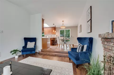 Living - 1816 243rd Pl SE, Bothell, WA 98021 photo 2 of 4