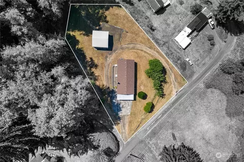 1529 Harvard St, Raymond, WA 98577 photo 16