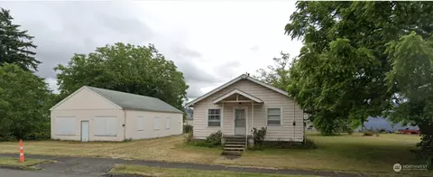 1951 Cole St, Enumclaw, WA 98022