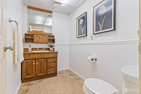 Bath - 14925 29th Dr SE, Mill Creek, WA 98012 photo 5 of 5