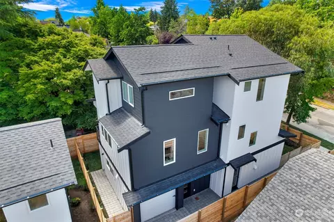 1528 Martin Luther King Jr Way #B, Seattle, WA 98122