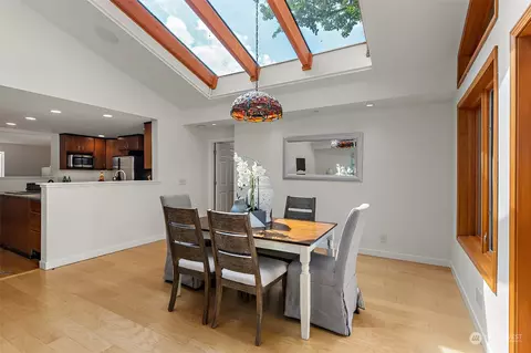 Dining - 10020 NE 201st St, Bothell, WA 98011 photo 1 of 2