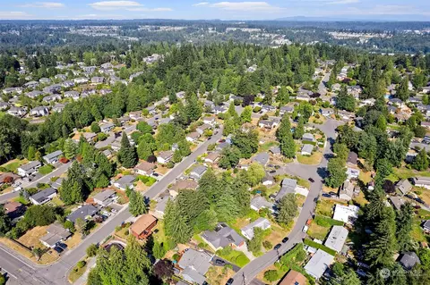 View/Area - 10020 NE 201st St, Bothell, WA 98011 photo 1 of 2