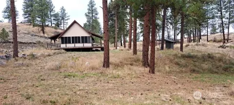88 Upper Reevas Basin, Tonasket, WA 98855